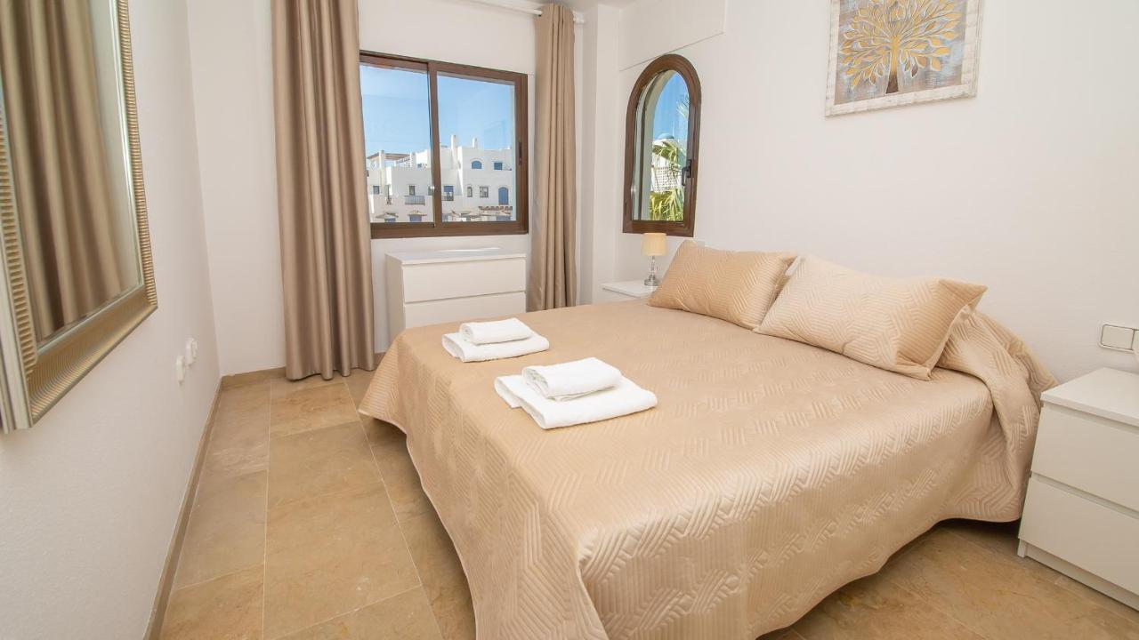Lovely 2-Bed Apartment In Marina De La Duquesa Castillo de Sabinillas 外观 照片
